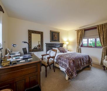 4 bedroom detached house to rent - Photo 5