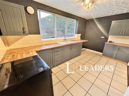 2 bedroom house to rent Cromer Road, Stoke-on-Trent, ST1 - Photo 4