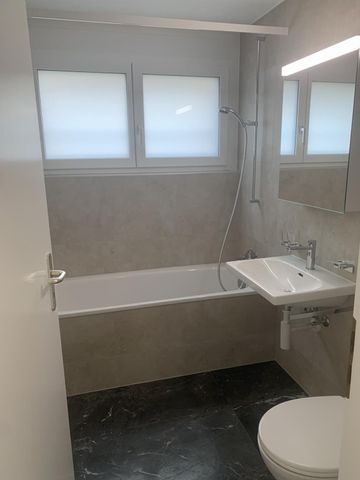 Rue Louis-Agassiz 8 - appartement 2ème Est - Photo 4