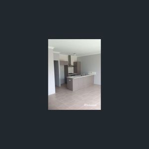 Easy, Low Maintenance Living - Photo 2