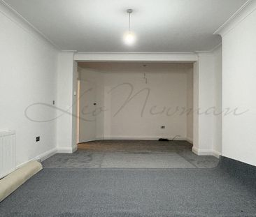 3 bedroom flat to rent - Photo 2
