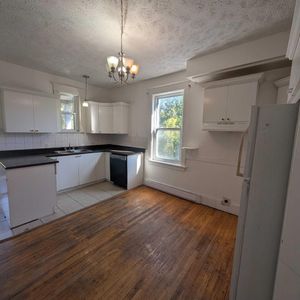 Immeuble - 317-327 Mont-Plaisant, Sherbrooke Beau Et Grand 5 1/2 - Photo 3