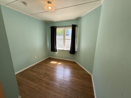 136 Broderick Street, Johnsonville - Photo 4