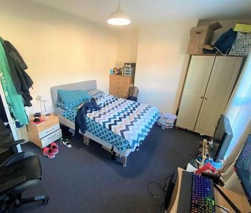 4 bedroom house to rent - Photo 3