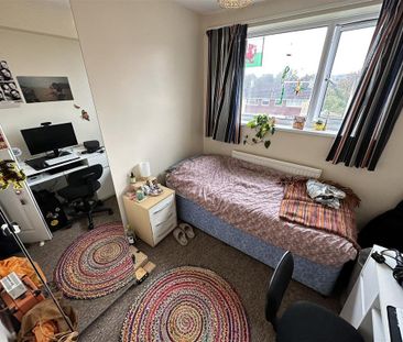 6 bedroom terraced house to rent - Photo 5