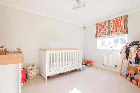 5 bedroom detached house to rent - Photo 5