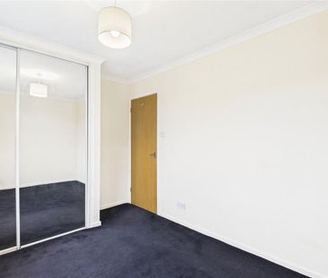 2 bedroom semi-detached house to rent - Photo 4