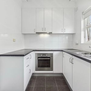 Sandringham - Photo 2