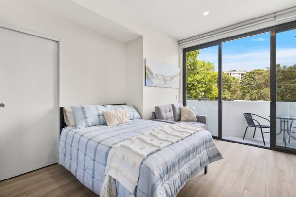 Furnished Studio Apartment - UTILITIES INCLUDED - Photo 1