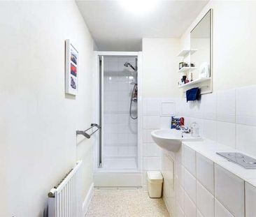 Commonwealth Drive, Three Bridges, Crawley, West Sussex, RH10 - Photo 6