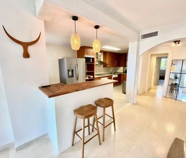 3 bedroom luxury Apartment for rent in Marbella, Andalusia - Photo 4