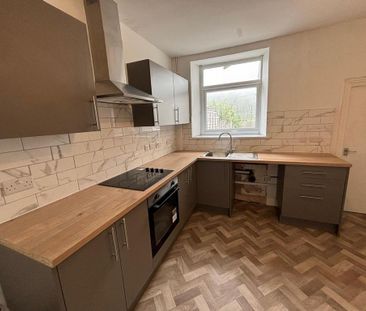 3 bedroom terraced house to rent - Photo 6