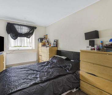 3 bedroom maisonette to rent - Photo 2