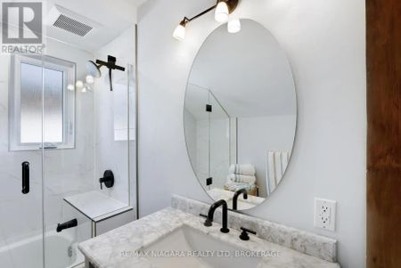 35 LOWELL AVENUE - Photo 3