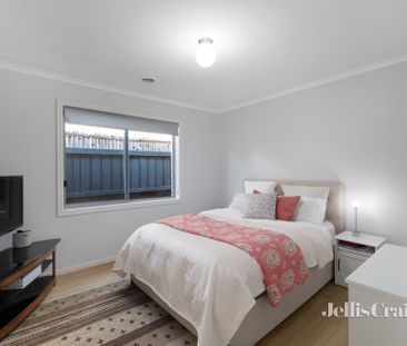 4 Mirrabucca Promenade, South Morang - Photo 3