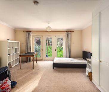 Gatcombe Road, E16 - Photo 1