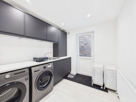 Longwood Lane, Amersham, Buckinghamshire,HP7 - Photo 3