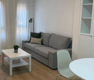 Apartamento de alquiler en Calle Antonio Atienza, 14, Ciudad Jardín... - Photo 3