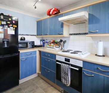 2 bedroom terraced house to rent - Photo 4