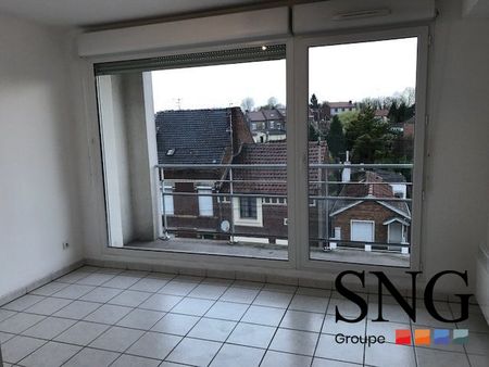 T2 AVEC BALCON ET PARKING - Photo 4