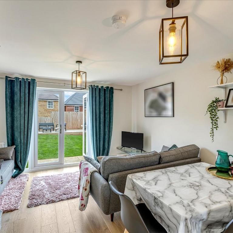 2 bedroom semi-detached house to rent - Photo 1