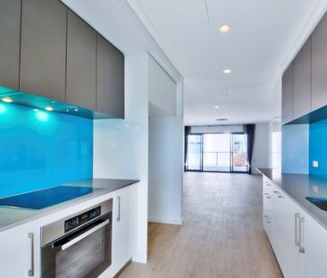 Rear 2 Bedroom Apartment - Photo 5