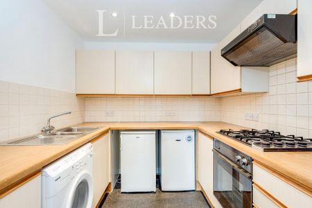 1 bedroom flat to rent - Photo 3