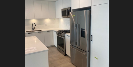 Spacious 3 Bed Condo At Latimer Village With Mountain View - Photo 3