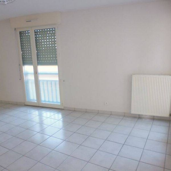 Location appartement t1 bis 2 pièces 44 m² à Villefranche-de-Rouergue (12200) - Photo 1