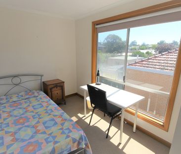 8-bedroom shared house / townhouse, Milne st - Photo 4