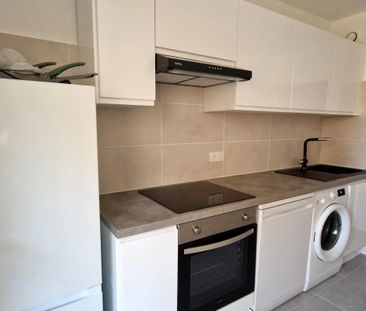 3 PIECES MEUBLE - 8 RUE DU GRAND PIN - Photo 2