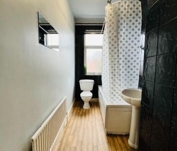 2 bedroom House To Let - Photo 1