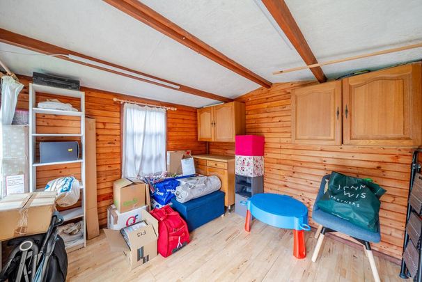 3 bedroom terraced house to rent - Photo 1