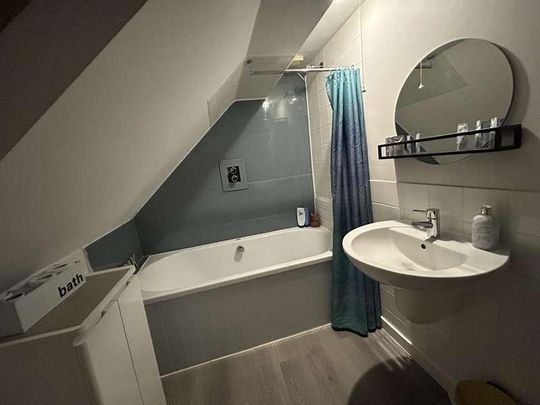 Upper Green, Hungerford, RG17 - Photo 1