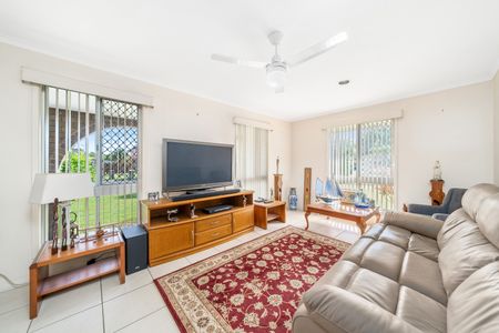 52 McPherson Street, Kippa-Ring QLD 4021 - House For Rent - $650 | Domain - Photo 5