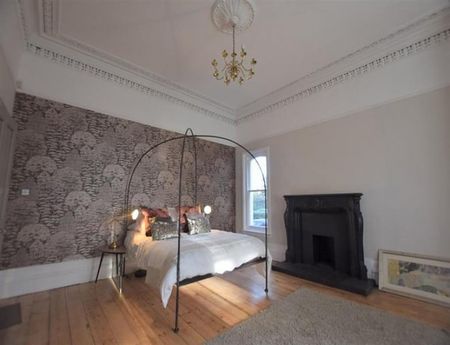 2 Bedroom Apartment To Let - Photo 4