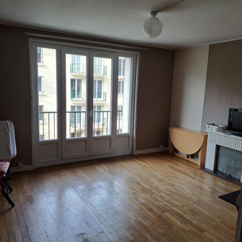 Location Appartement 3 pièces 78m² - Photo 1