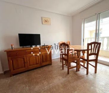 Alquiler de piso en Calle Finlandia - Photo 1