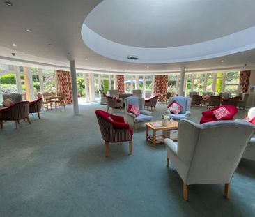 1 bedroom retirement property to rent - Photo 3