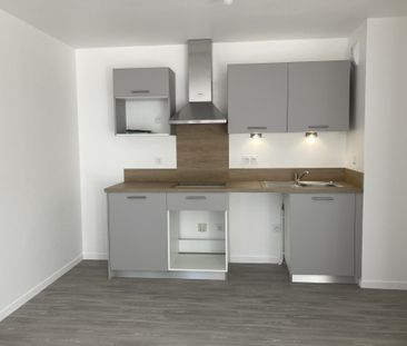 Location Appartement 2 pièces 45m² CORMELLES LE ROYAL 14123 - Photo 3