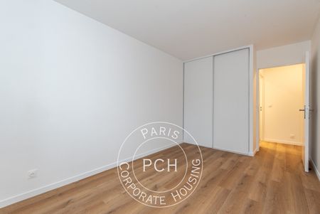 T3 vide, avec parking, rue Pouchet, - Photo 3