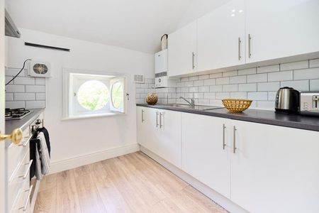 Westgate Road - Photo 5