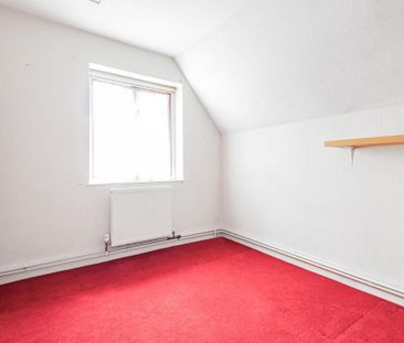 2 bedroom semi-detached house to rent - Photo 2