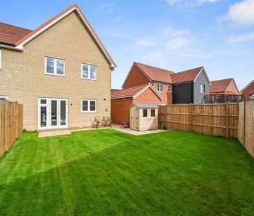 3 bedroom semi-detached house to rent - Photo 2