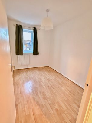 2 Bed Flat, John Williams Close, SE14 - Photo 1