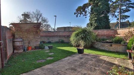 Grange Court, Tewkesbury, GL20 - Photo 4