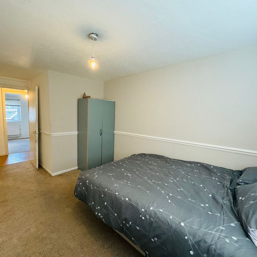 RM3 Langley Meadows | Loughton | Essex | IG10 2DL - Photo 1