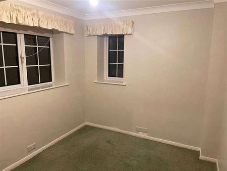 Swindon Lane, Kirkby Overblow, Harrogate, North Yorkshire, HG3 - Photo 3