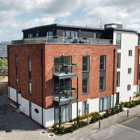 Monaco House, Vanwall Road, Maidenhead, SL6 - Photo 1