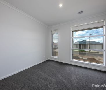 Brand New 3 Bedroom Home - Photo 1